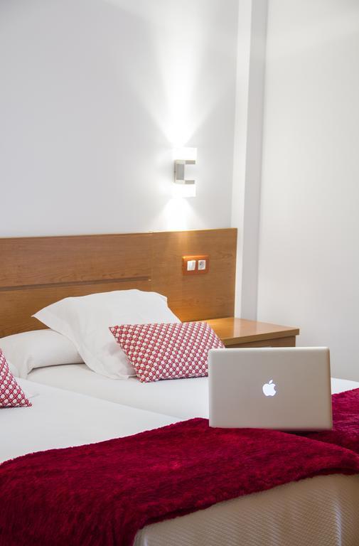 Apartamentos Cean Bermudez Gijón Exteriör bild