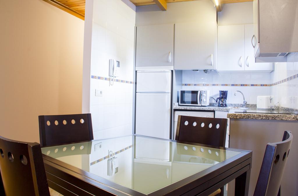 Apartamentos Cean Bermudez Gijón Exteriör bild