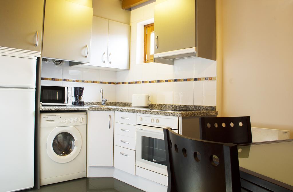 Apartamentos Cean Bermudez Gijón Exteriör bild